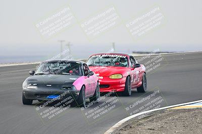 media/Jan-26-2025-CalClub SCCA (Sun) [[cfcea7df88]]/Group 4/Race/